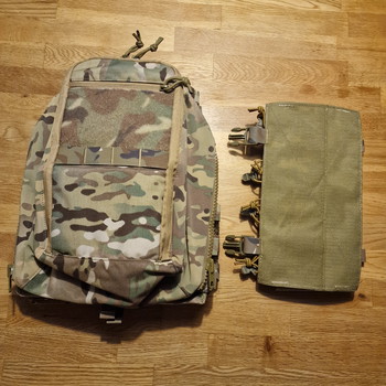Image 2 for Tactical plate carrier vest +m4 mag pouch