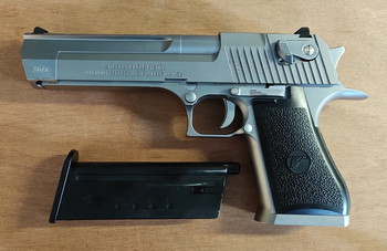 Bild 2 für Cybergun Desert Eagle Silver - inclusief magazijn