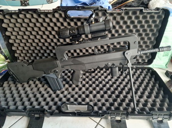 Image 2 pour Famas F1 EVO