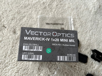 Afbeelding 2 van Vector Optics Maverick-IV 1x20 Red Dot