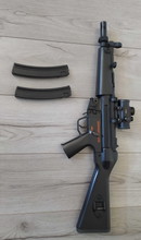 Image for Mp5a3 met 2 high caps, red dot en 2 batterijen
