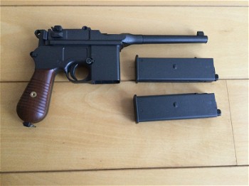Image 3 for Mauser C96 in greengas uitvoering.