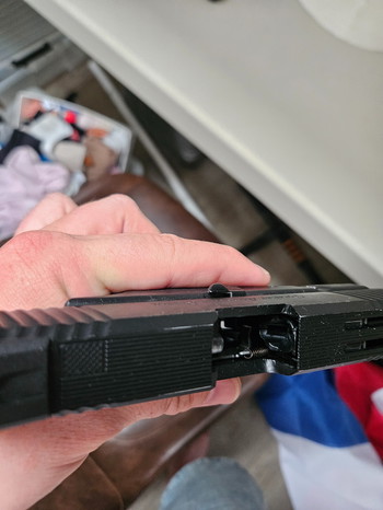 Afbeelding 3 van Z1 Combat Adaptive Pistol, weinig mee gespeeld maar wel goed onderhouden.