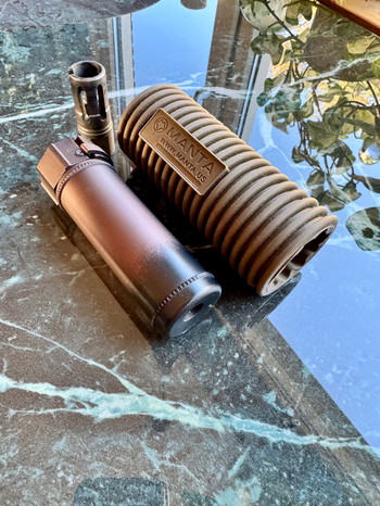Imagen 2 de QD suppressor, flashhider en Manta sleeve