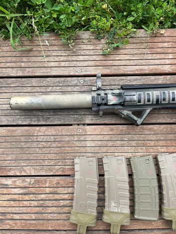 Image 2 pour M&P 15 fully modded (comes with everythingon the pics)