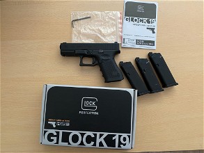 Afbeelding van Umarex Glock 19 Gen4 met drie lekvrije mags