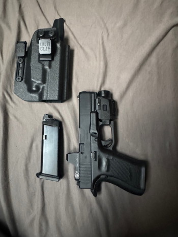 Image 3 for WARRIORLAND  Glock 19 KYDEX holster, and light