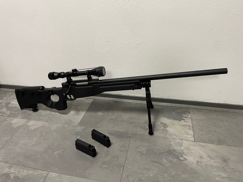Afbeelding 1 van L96 AWS Specna arms SA-S14 + scope + 2 mags + bipod