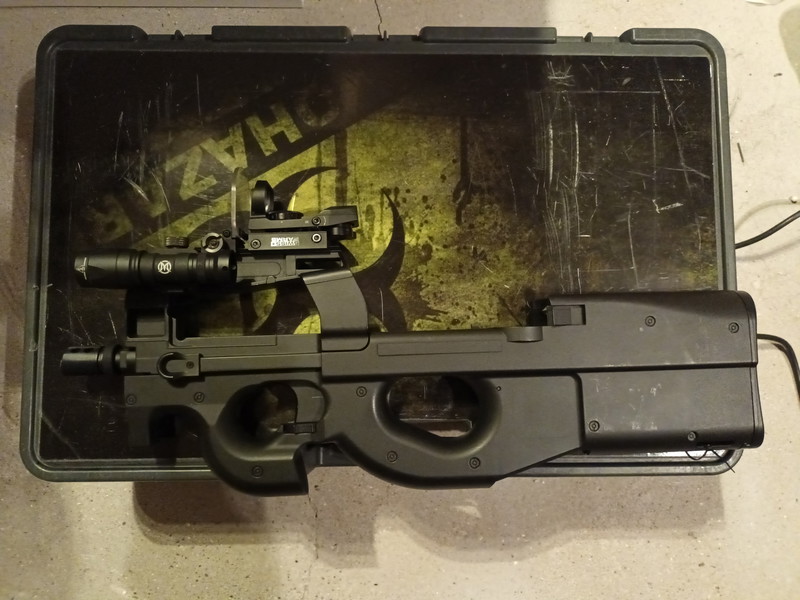 Image 1 for Cyma p90 met case en 2 mags.