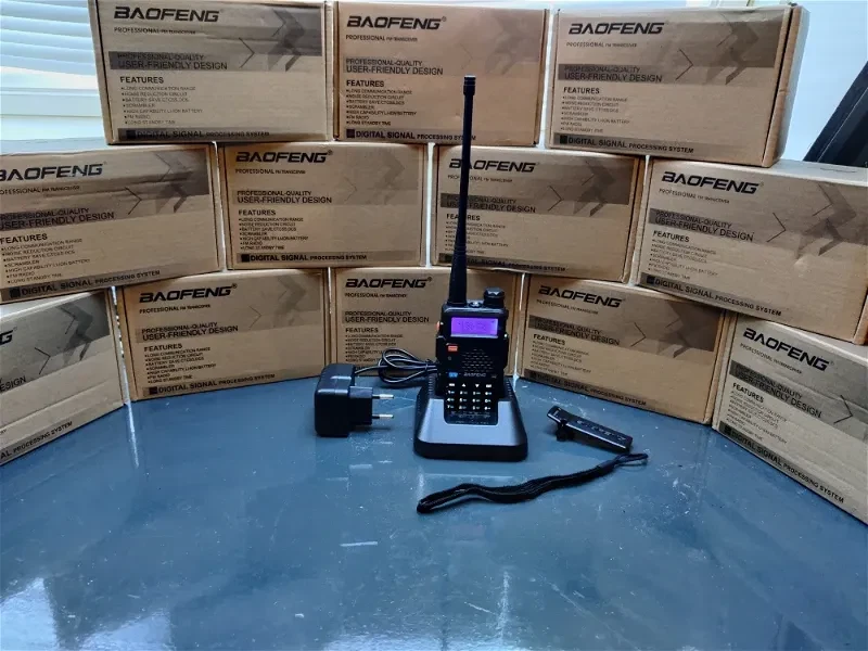 Image 1 for Nieuwe Baofeng UV-5R portofoons.