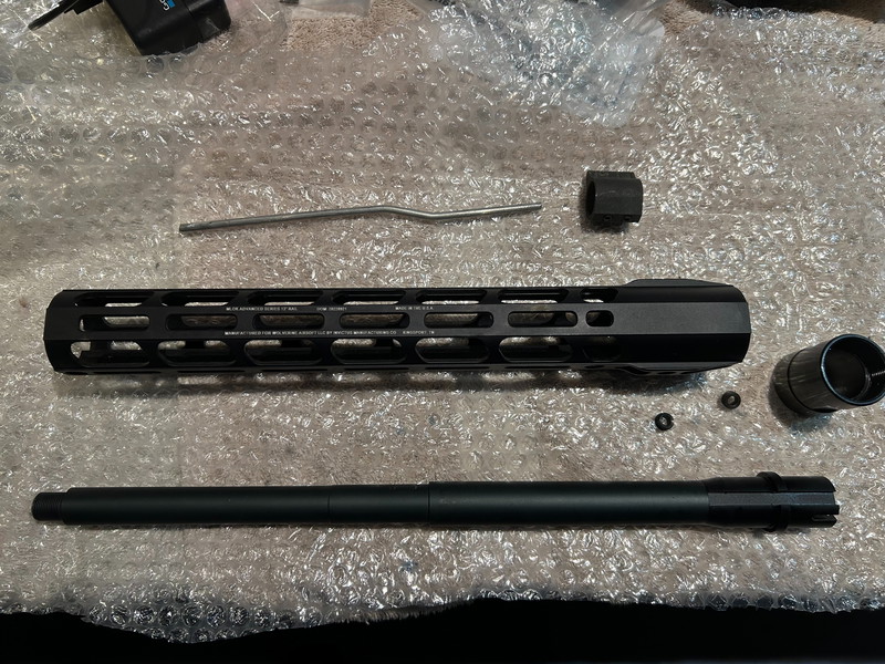 Imagen 1 de Wolverine INVICTUS Advanced M-Lok rail - 13inch with Outer Barrel