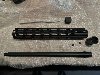 Imagen 3 de Wolverine INVICTUS Advanced M-Lok rail - 13inch with Outer Barrel