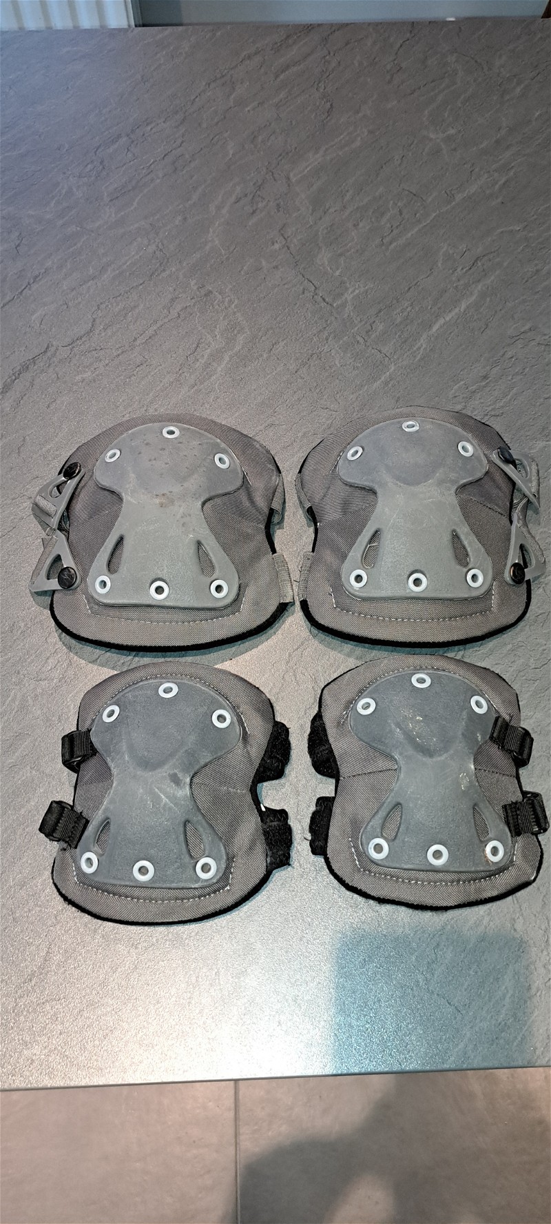 Image 1 pour XPD - Elbow Pads - Knee pads - Wolf Grey - Gebruikt