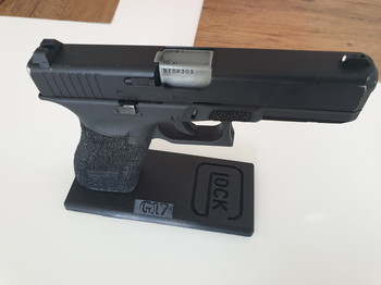 Imagen 4 de GLOCK17  gen 5 MET GESTIPPELDE HANDVAT EN 6 MAGS