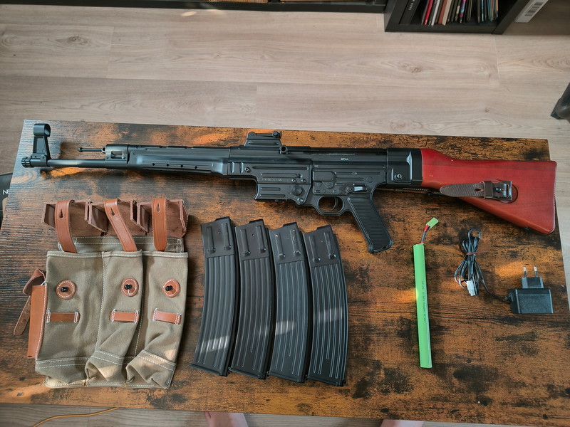 Afbeelding 1 van Schmeisser MP44 AEG /C4