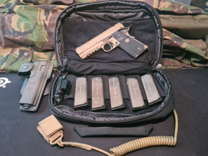 Image pour Tokyo Marui Desert Warrior 4.3 GBB (greengas) + Tac Light + EMC Quick Release Holster (for taclight) + Softgrip + 5 mags + Lanyard + Travel Gun Bag.