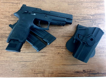 Bild 3 für VFC Sig Sauer P320-M17 met holster en 3 originele mags