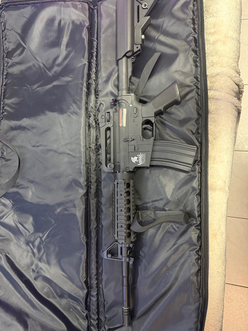 Afbeelding 1 van M4 Lancer Tactical