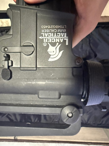 Afbeelding 3 van M4 Lancer Tactical