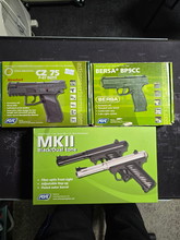 Imagen para 3 airsoft pistolen