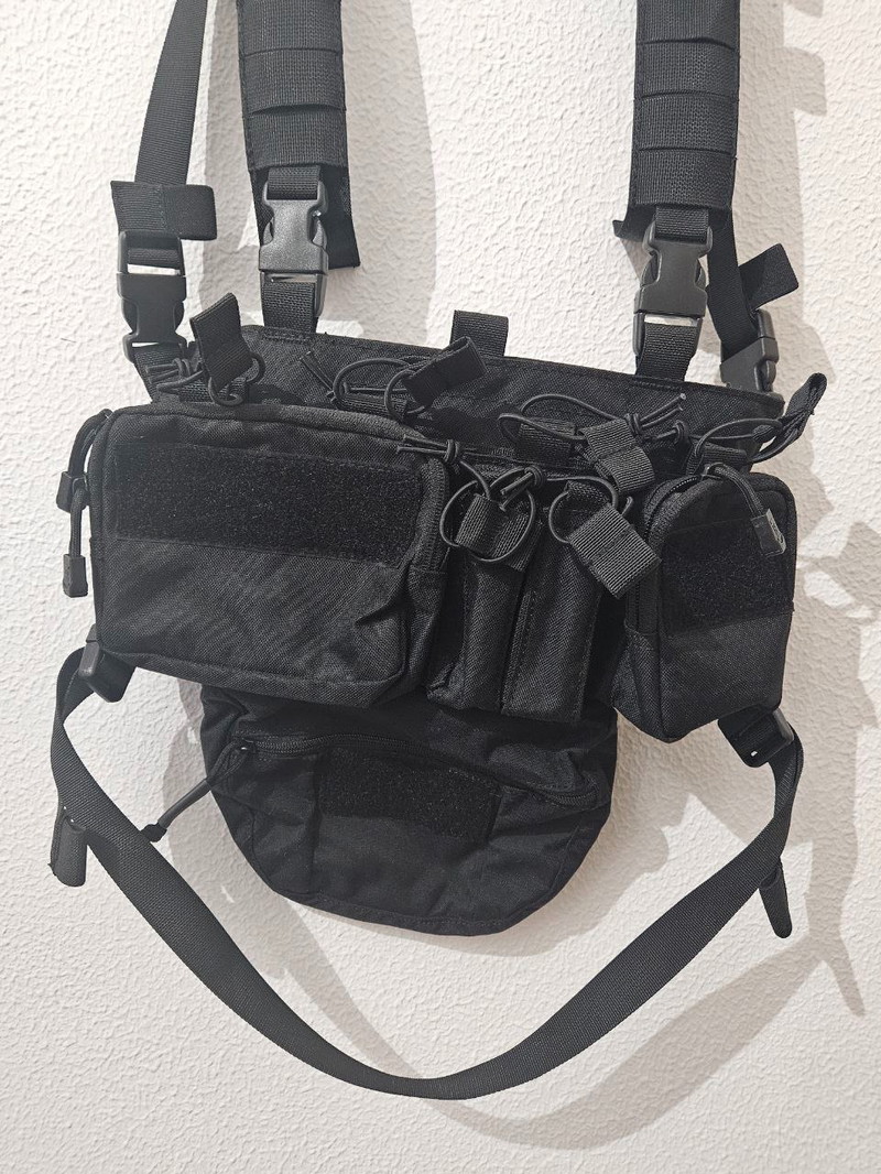 Image 1 for Chest Rig táctico Airsoft negro con portacargadores y bolsillos