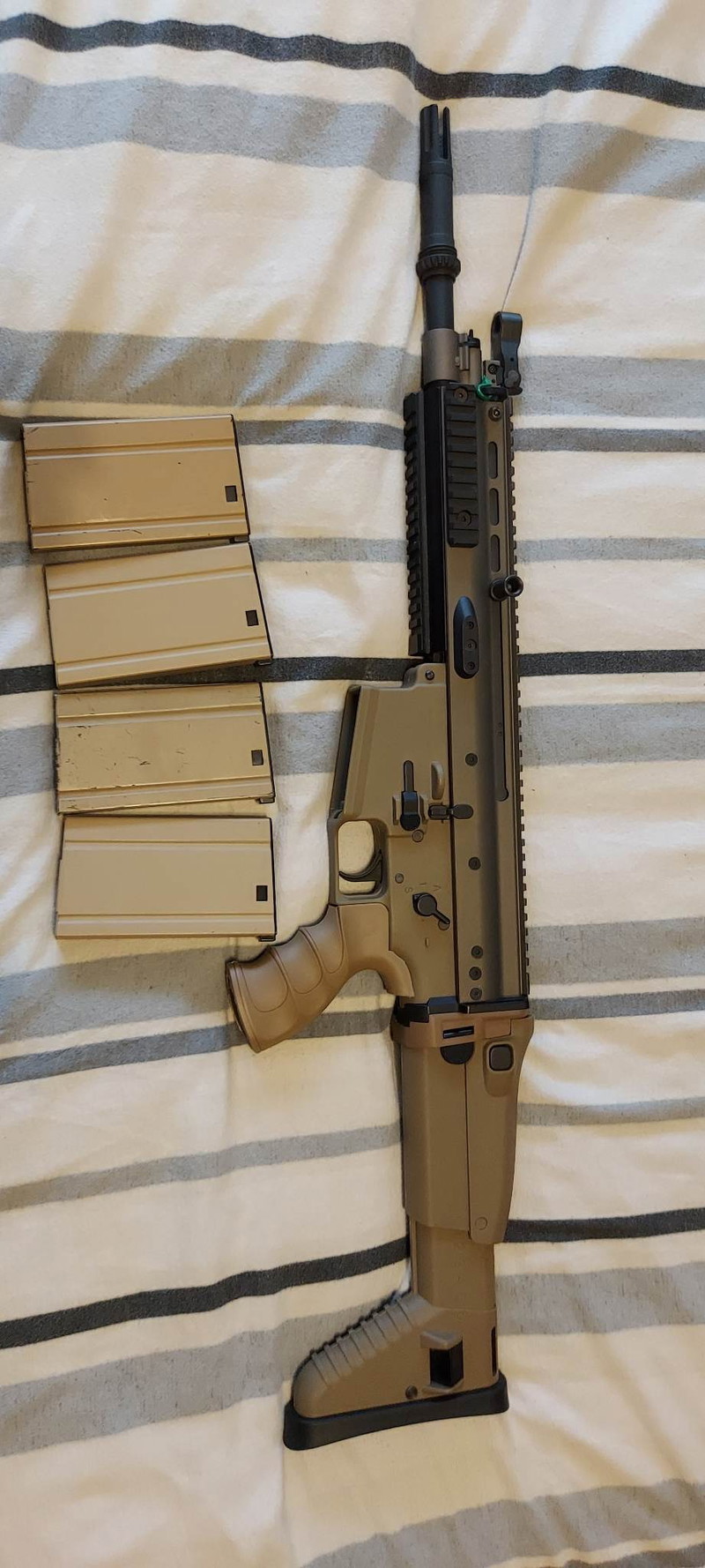 Afbeelding 1 van Réplique airsoft Scar H UPGRADE