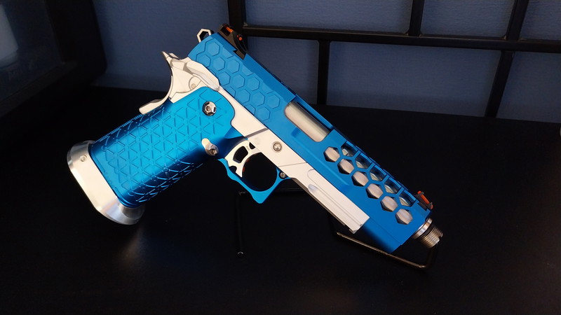 Imagen 1 de Full Custom Hi-Capa 4.3 AM | GSB | EDGE | Blauw/Zilver