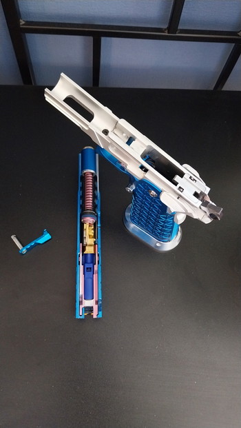Imagen 4 de Full Custom Hi-Capa 4.3 AM | GSB | EDGE | Blauw/Zilver