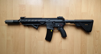 Imagen para VFC HK416 A5 Gen 2 with Hkey Handguard, Angrygun Iron Sights and Rotex suppressor