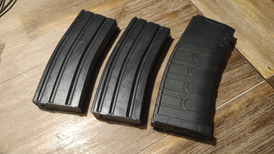 Afbeelding van 3 M4/AR15 midcap magazijnen