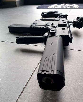 Image 2 pour Kriss Vector  met 9 mags en THOR bifrost en red dot
