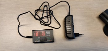 Afbeelding 3 van Titan 3000mAh 7.4V li-ion batterij + digital batterij oplader