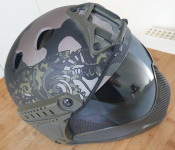 Image 2 pour WARQ helm special paintjob