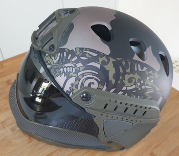 Image 5 pour WARQ helm special paintjob