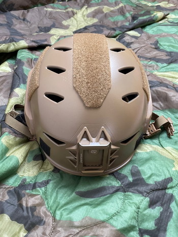 Bild 3 für Team Wendy Exfil LTP Coyote size M/L met custom A&A tactical M81 woodland cover.