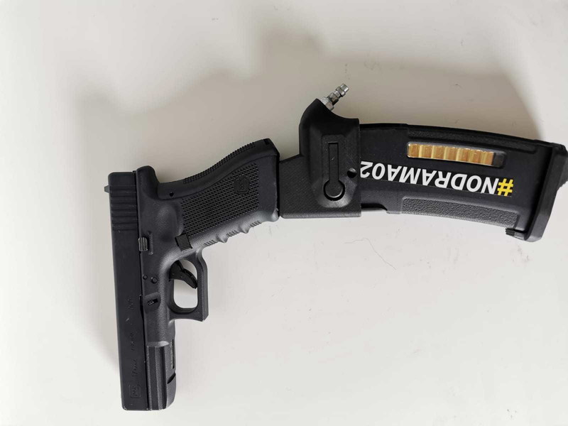Imagen 1 de Umarex Glock 17 Gen 4 + Primary airsoft adapter m4 mags + reserve onderdelen (glock17 kit)