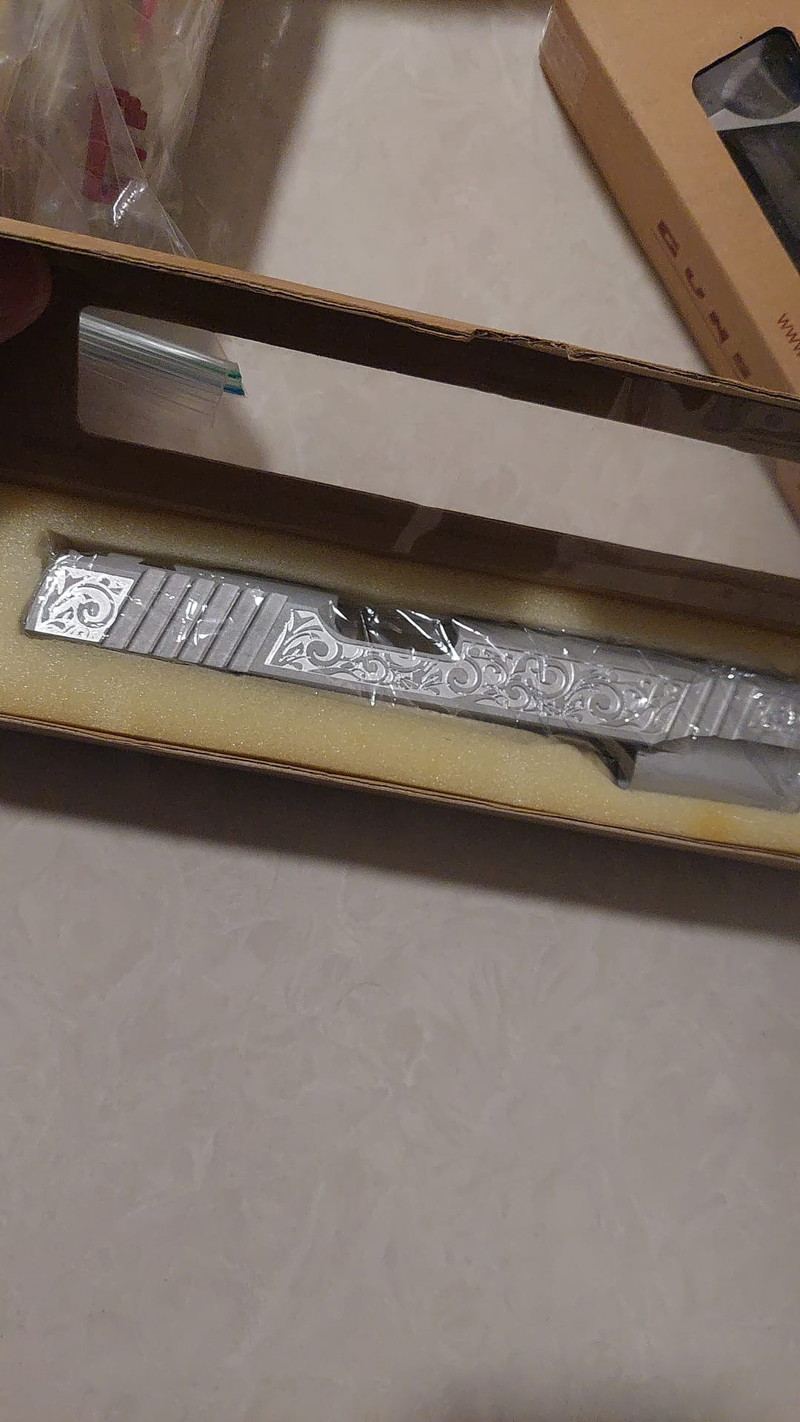 Image 1 pour Gunsmith bros 5.1 silver engraved slide (one of one)
