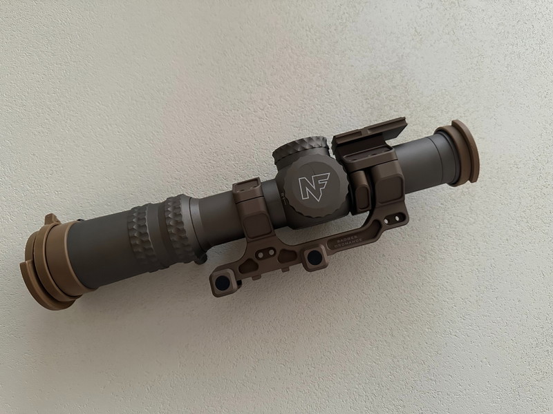 Bild 1 für Evolution Gear LPVO Night Force ATACR 1-8X FFP w/ Badger 1.71