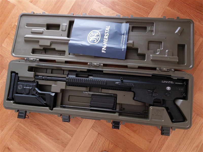 Image 1 pour Brand New Cybergun FN Scar H-TPR AEG Black + Batterie LiPo