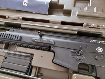 Image 4 pour Brand New Cybergun FN Scar H-TPR AEG Black + Batterie LiPo