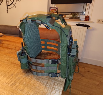 Bild 2 für Warrior Assault Recon Plate Carrier + accesoires.