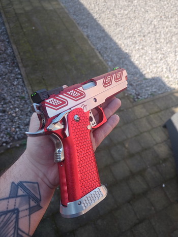 Afbeelding 2 van Hi Capa Full Custom Airsoft Masterpiece Akai Gator