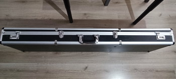 Image 3 for Aluminium wapenkoffer met sloten