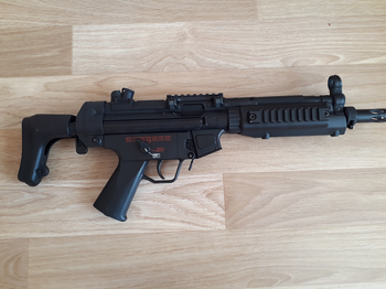 Image 2 for Mp5 met 4 mags en 2 batterijen