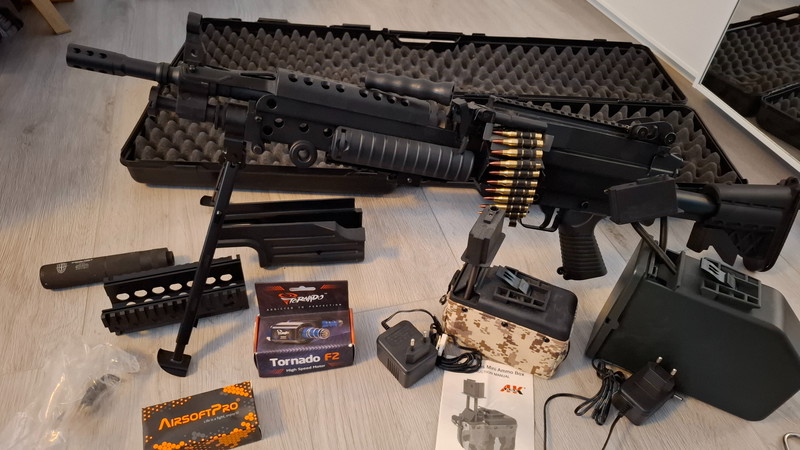 Image 1 for Nieuwe M249 met upgrades en extra's