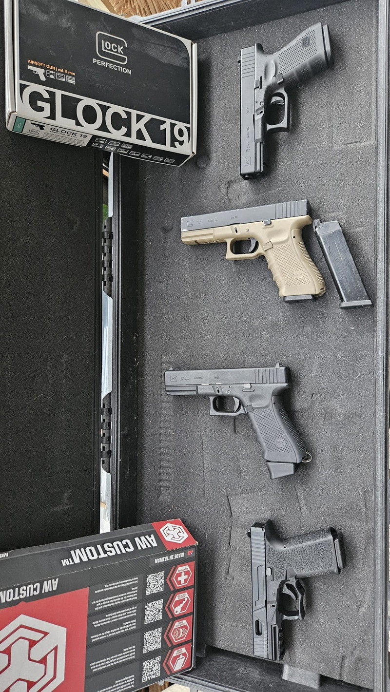 Afbeelding 1 van 4x goed werkende glocks