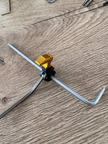 Bild 4 für Dr black Hammer gold