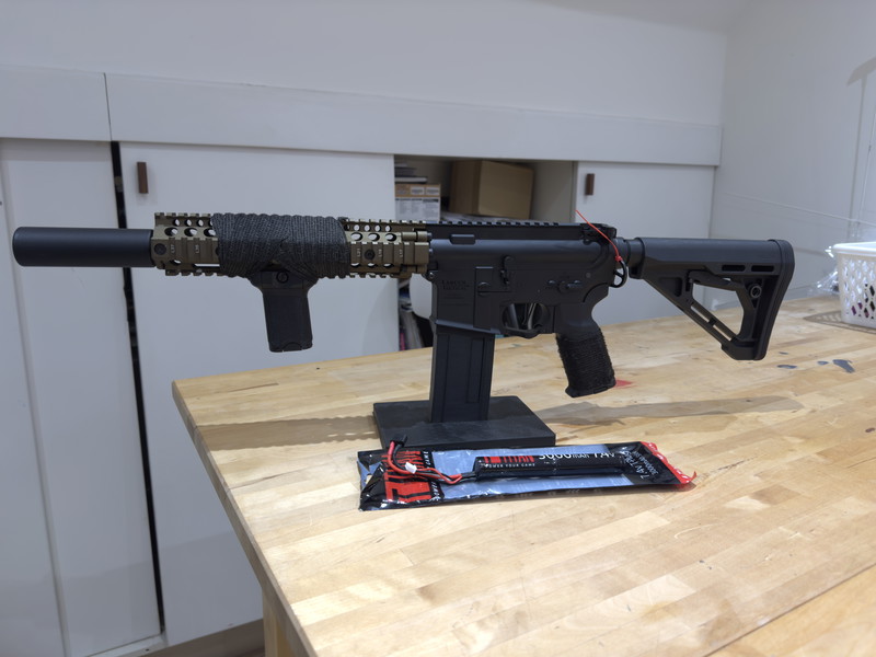 Bild 1 für Lancer Tactical MK18 (UPGRADED) Zo goed als nieuw met batterij!!!!!