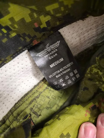 Afbeelding 9 van Invader Gear set, Plate Carrier, broek (M) & shirt (S) met accessoires.  slechts 1x gebruikt!!