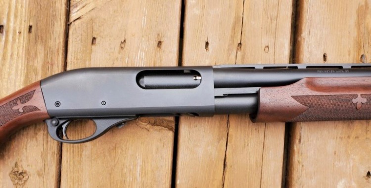 Afbeelding 1 van Opzoek naar een shell ejecting shotgun